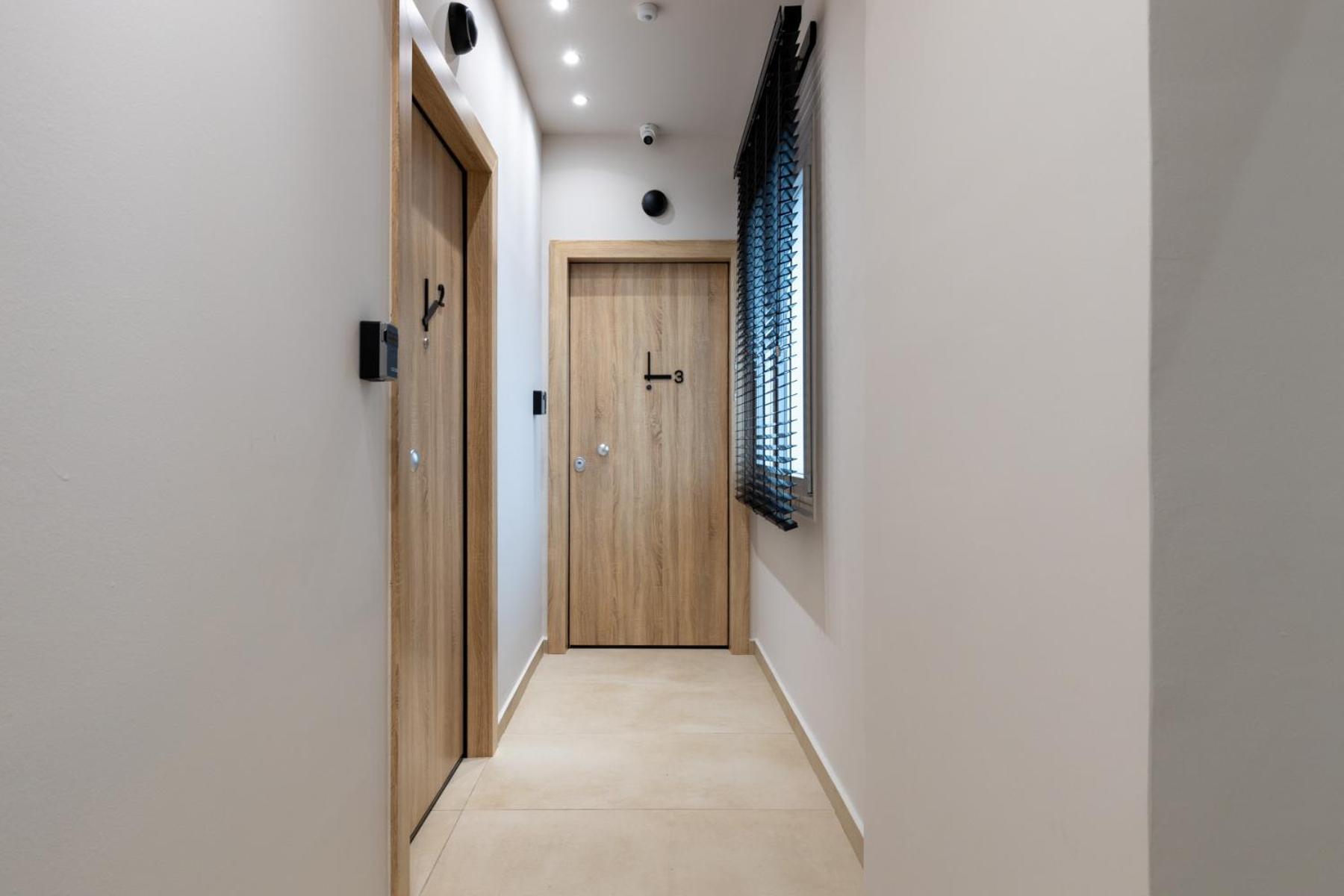 Clock Apartment