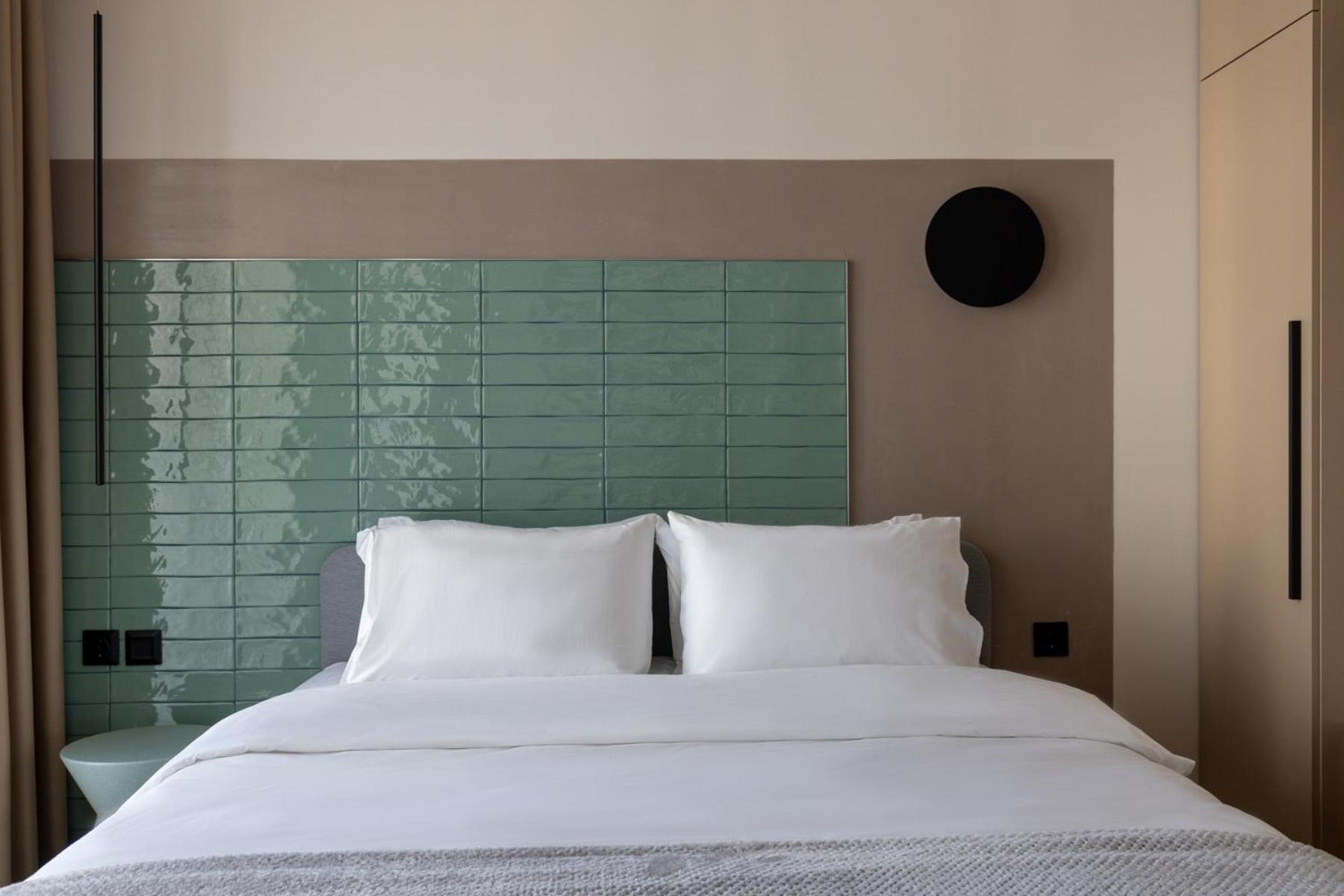 Apartment Clock