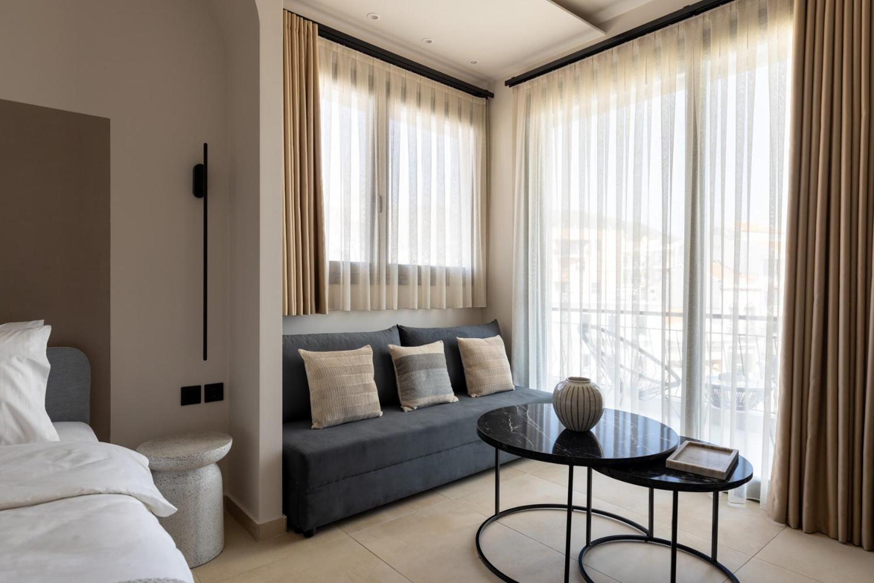 Apartment Clock Xanthi